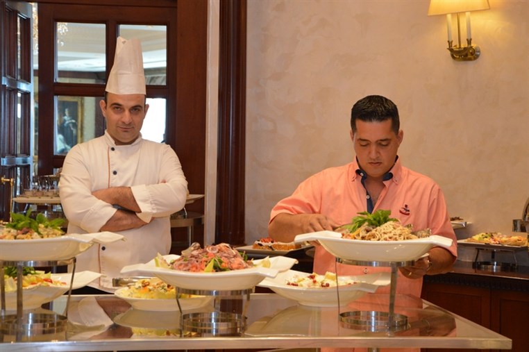 Le Ciel Sunday Buffet 